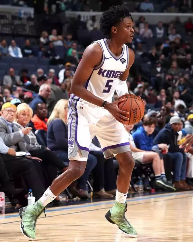 她能够更好 她能够更好